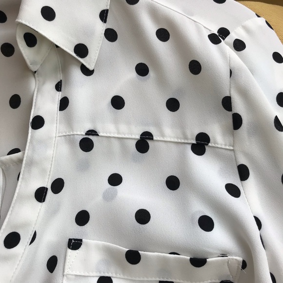 Express Polka Dot Button Down Blouse Size XS EUC - Picture 16 of 16